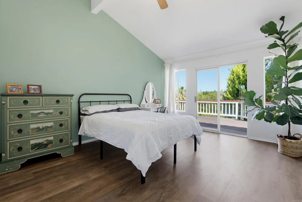 2202 Crest Hill Lane Fallbrook, CA 92028
