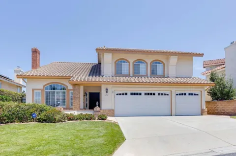 3730 Hillview Way