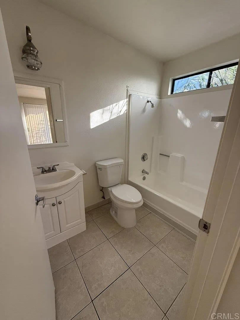 4120 Estrella Ave #14 San Diego, CA 92105