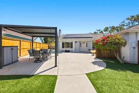 207 Hickoryhill Drive