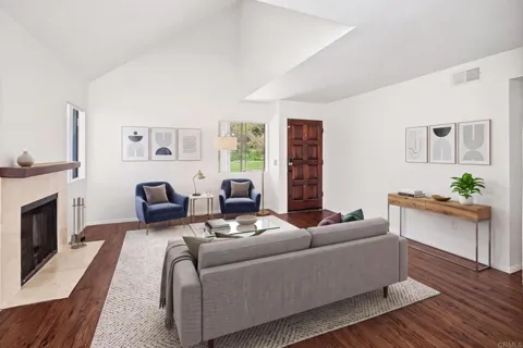 321 Melrose #C
