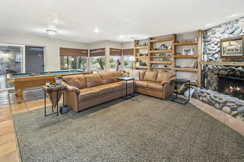 2967 VIA VIEJAS Alpine, CA 91901