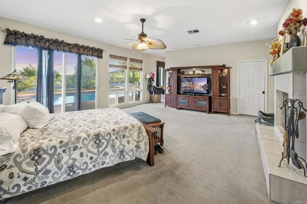 2967 VIA VIEJAS Alpine, CA 91901