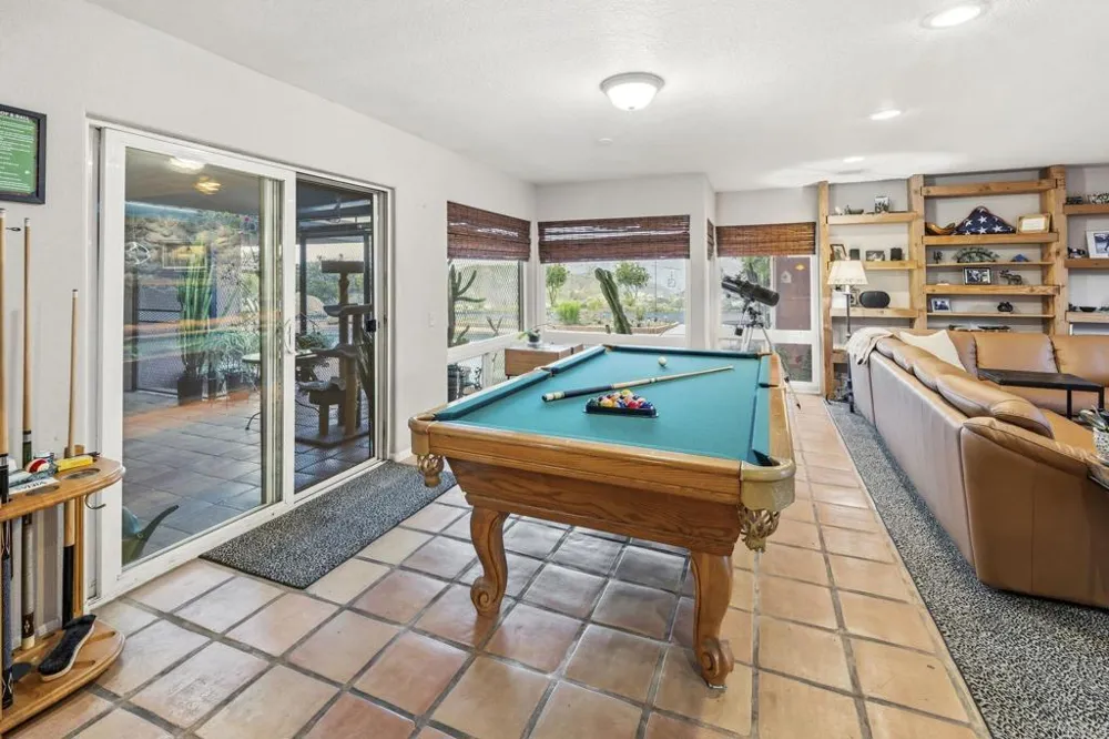 2967 VIA VIEJAS Alpine, CA 91901