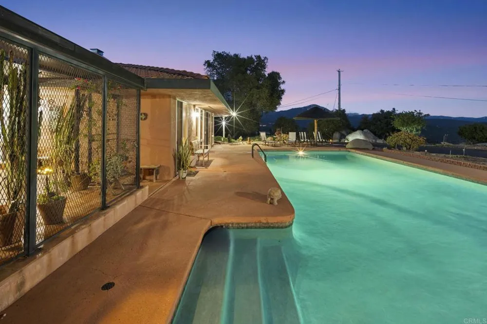 2967 VIA VIEJAS Alpine, CA 91901