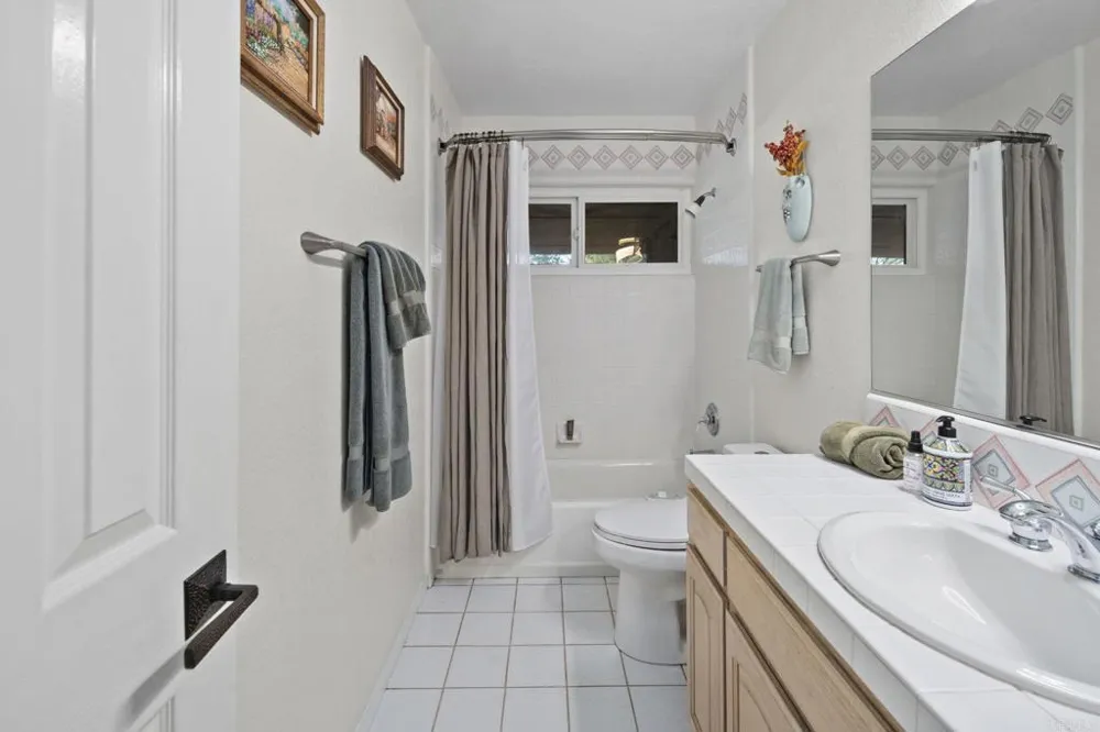 2967 VIA VIEJAS Alpine, CA 91901
