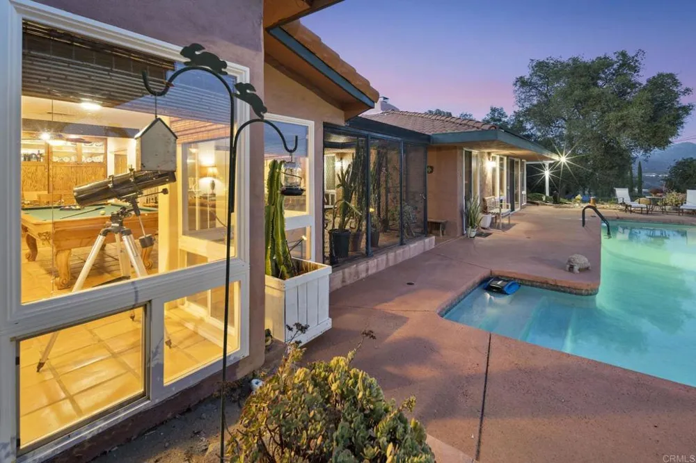 2967 VIA VIEJAS Alpine, CA 91901