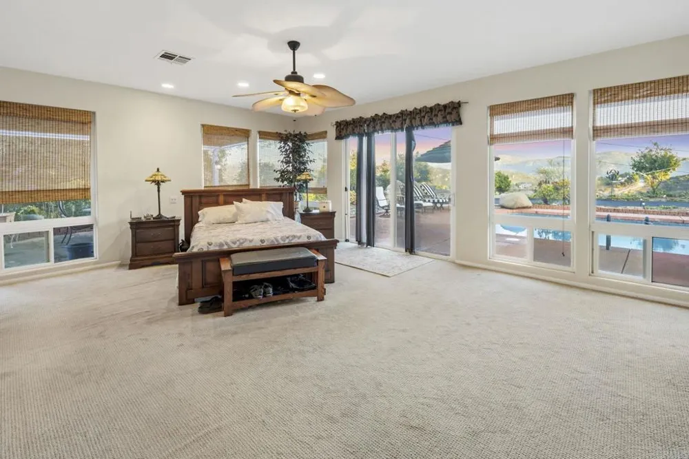 2967 VIA VIEJAS Alpine, CA 91901