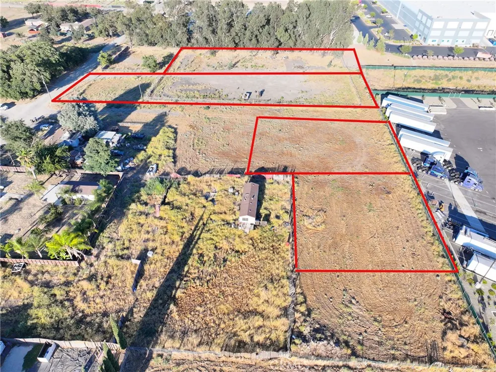 1840 Park Lathrop, CA 95330