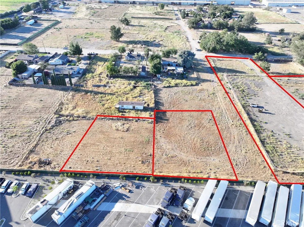 1840 Park Lathrop, CA 95330
