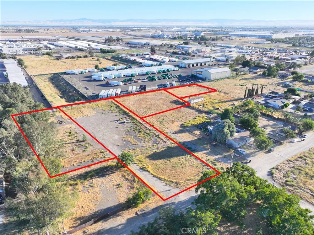 1840 Park Lathrop, CA 95330