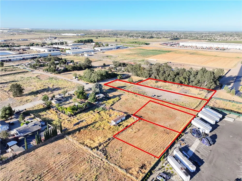 1850 Park Lathrop, CA 95330