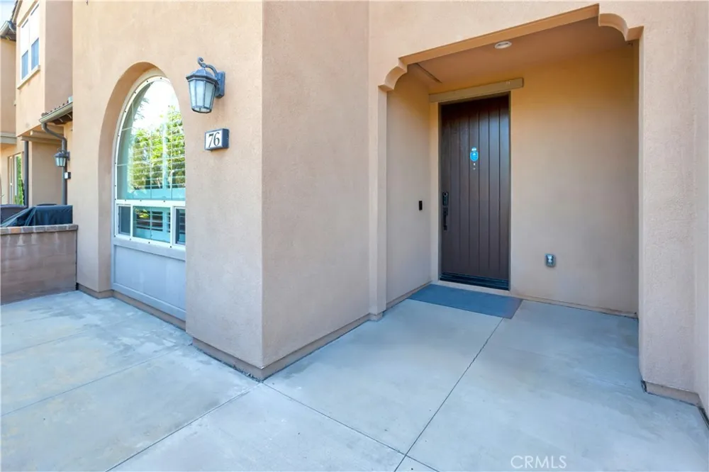 76 Finch Lake Forest, CA 92630