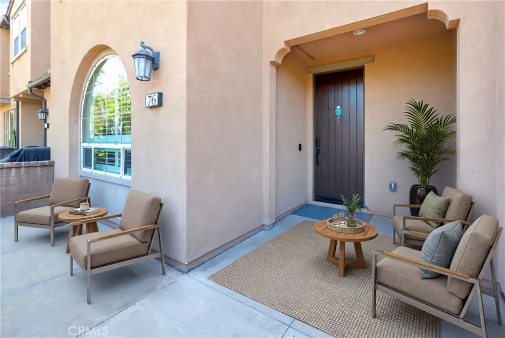 76 Finch Lake Forest, CA 92630