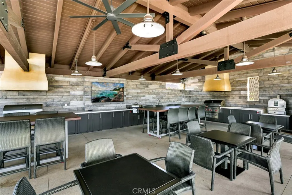 76 Finch Lake Forest, CA 92630