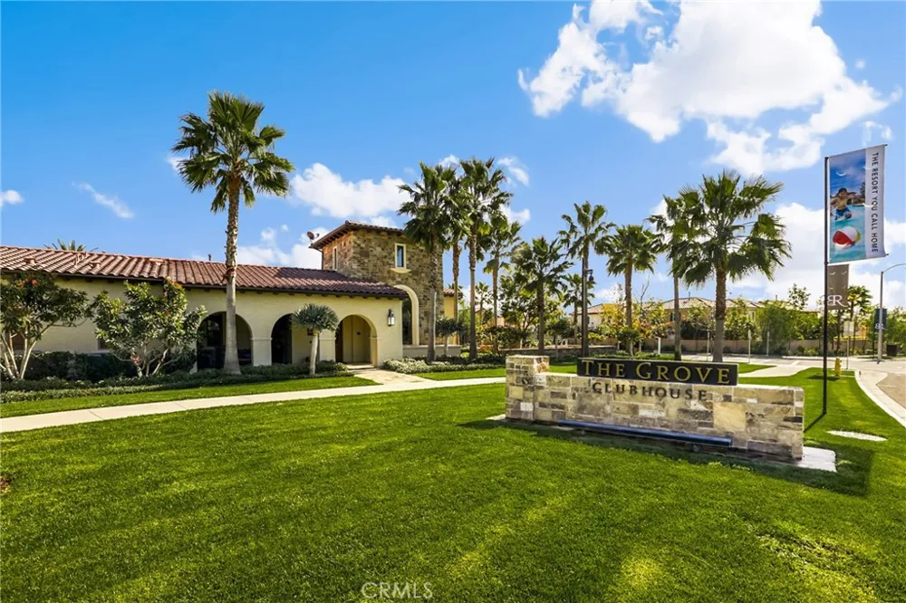 76 Finch Lake Forest, CA 92630
