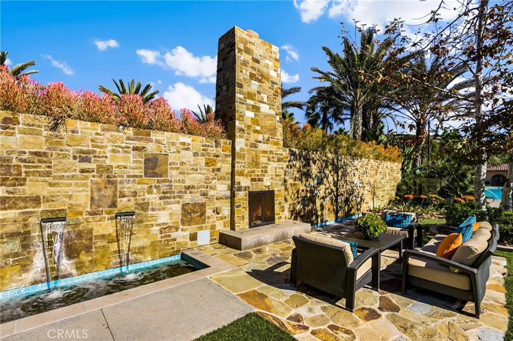76 Finch Lake Forest, CA 92630
