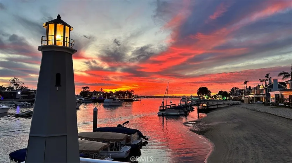 28 Beacon Bay Newport Beach, CA 92660