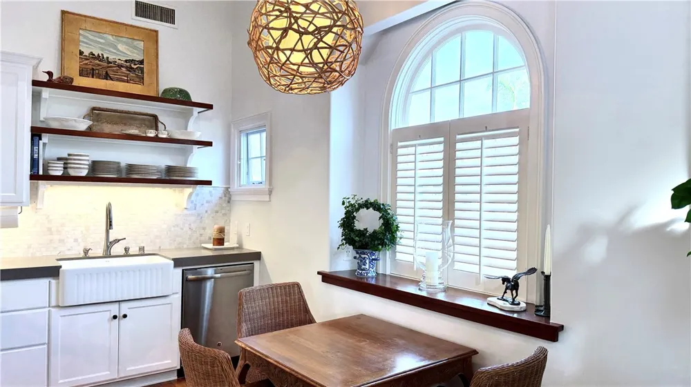 28 Beacon Bay Newport Beach, CA 92660