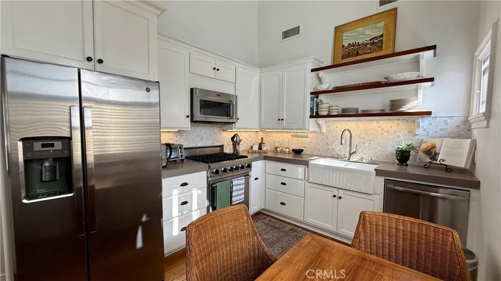 28 Beacon Bay Newport Beach, CA 92660