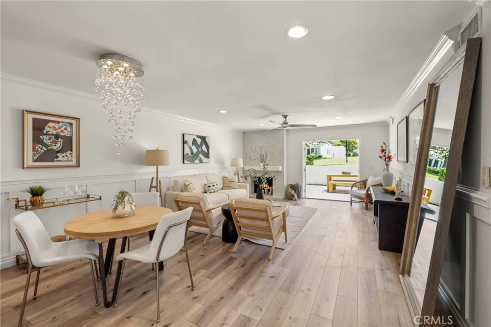 2332 Vista Huerta Newport Beach, CA 92660