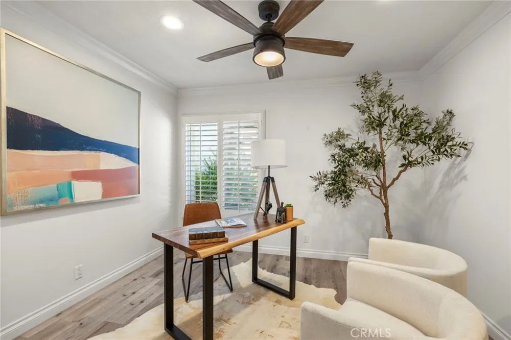 2332 Vista Huerta Newport Beach, CA 92660