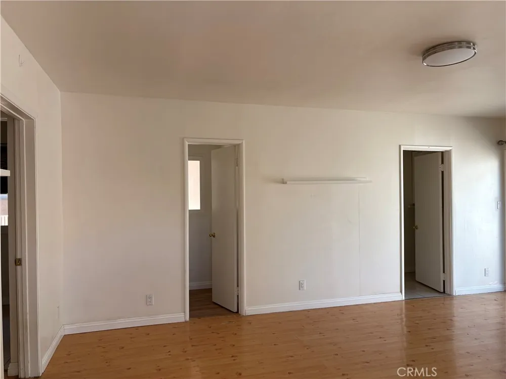 806 S Chapel Alhambra, CA 91801
