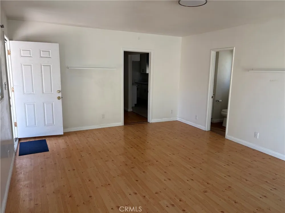 806 S Chapel Alhambra, CA 91801