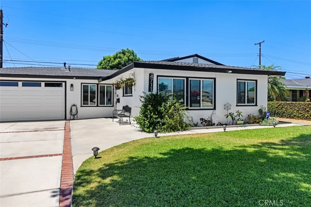4711 Hollenbeck Covina, CA 91722