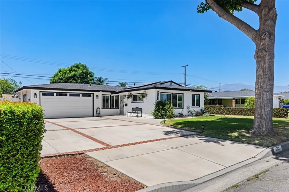 4711 Hollenbeck Covina, CA 91722