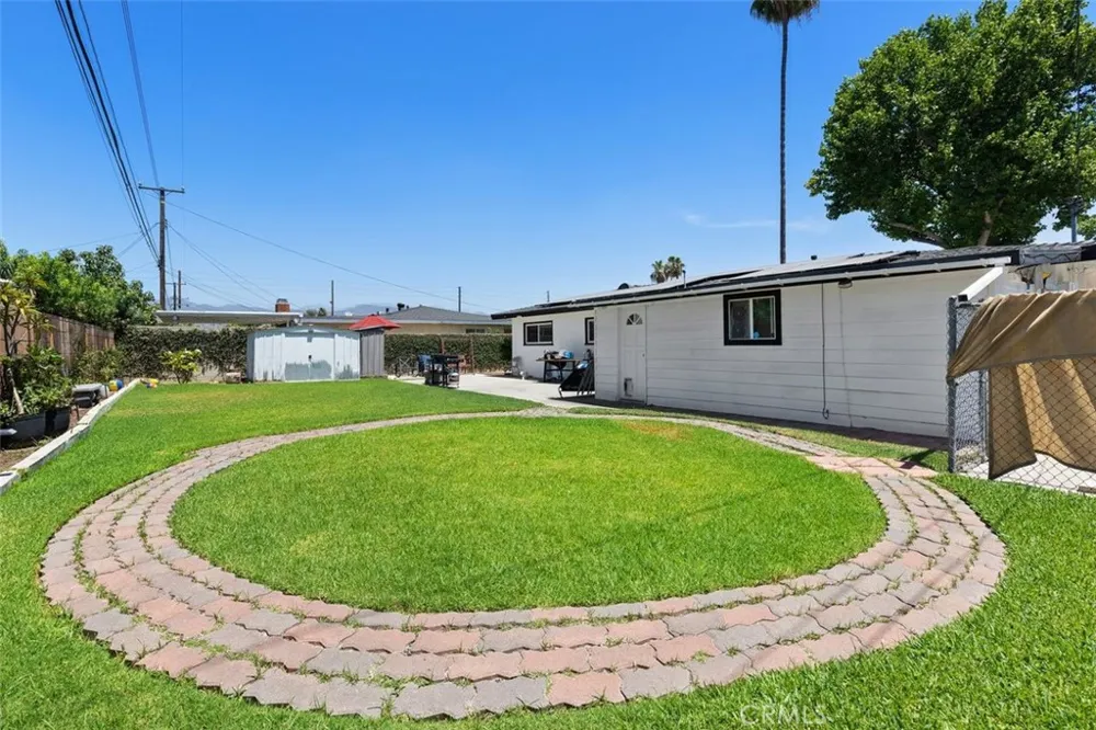 4711 Hollenbeck Covina, CA 91722