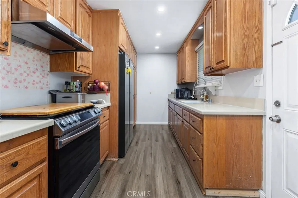 4711 Hollenbeck Covina, CA 91722