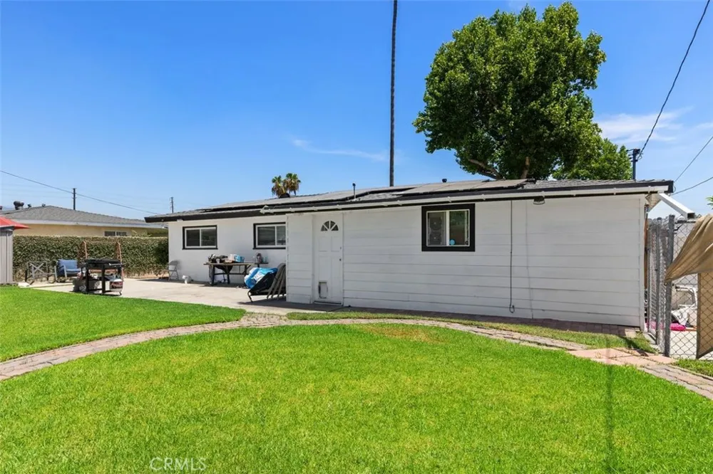 4711 Hollenbeck Covina, CA 91722