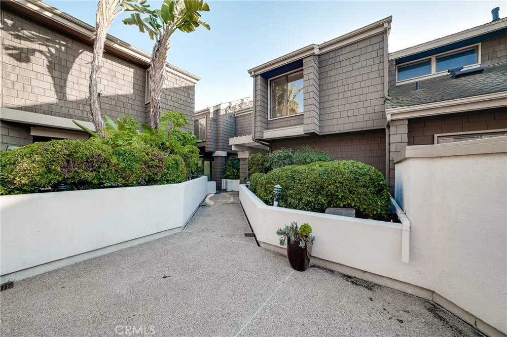 67 Sea Island Drive Newport Beach, CA 92660
