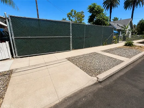 419 S Vine