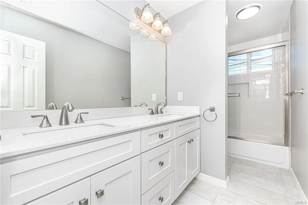 1808 W Balboa #B Newport Beach, CA 92663