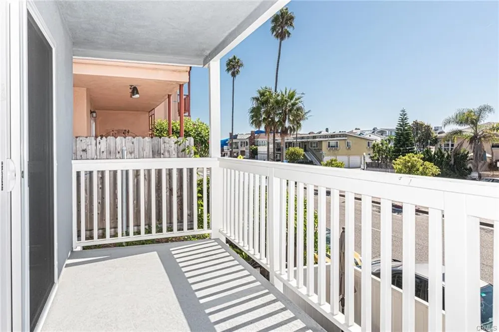 1808 W Balboa #B Newport Beach, CA 92663