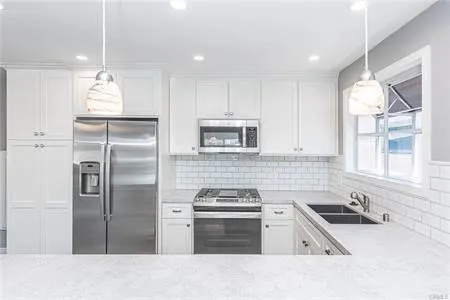 1808 W Balboa #B Newport Beach, CA 92663