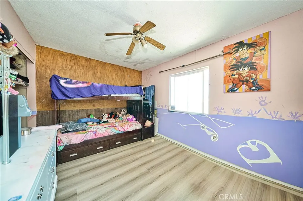2001 W Myrtle Santa Ana, CA 92703