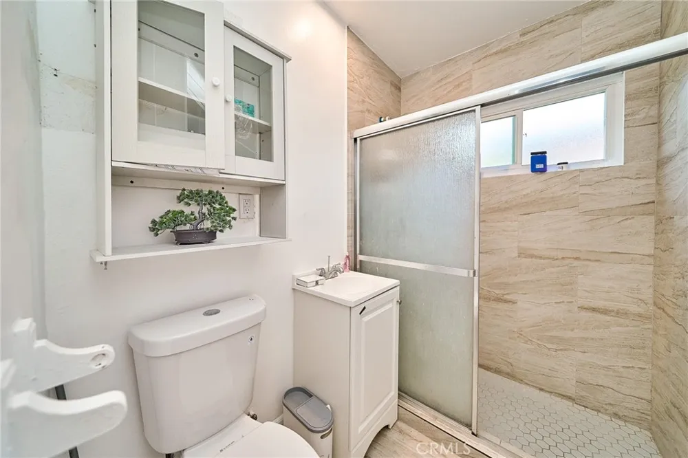2001 W Myrtle Santa Ana, CA 92703