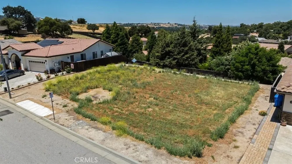 679 Red Cloud Paso Robles, CA 93446