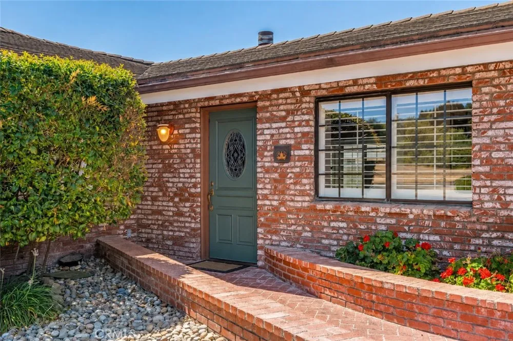 2198 Creekside Solvang, CA 93463