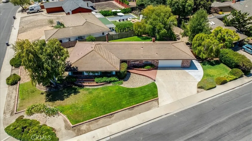 2198 Creekside Solvang, CA 93463