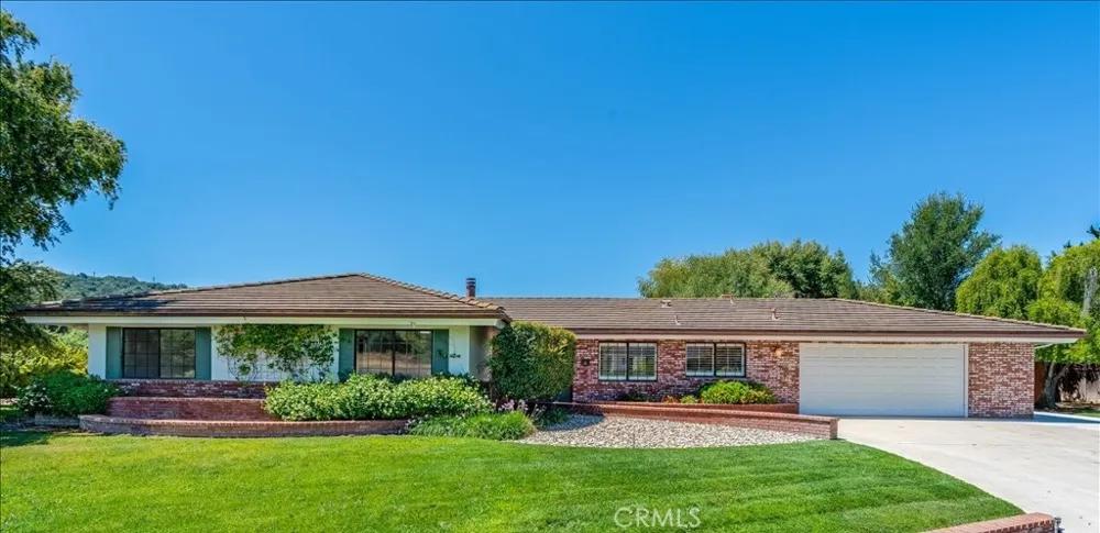 2198 Creekside Solvang, CA 93463
