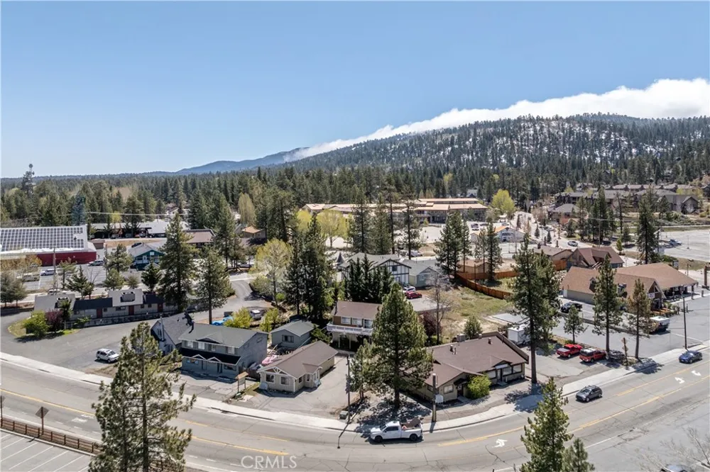 40565 Big Bear Big Bear Lake, CA 92315