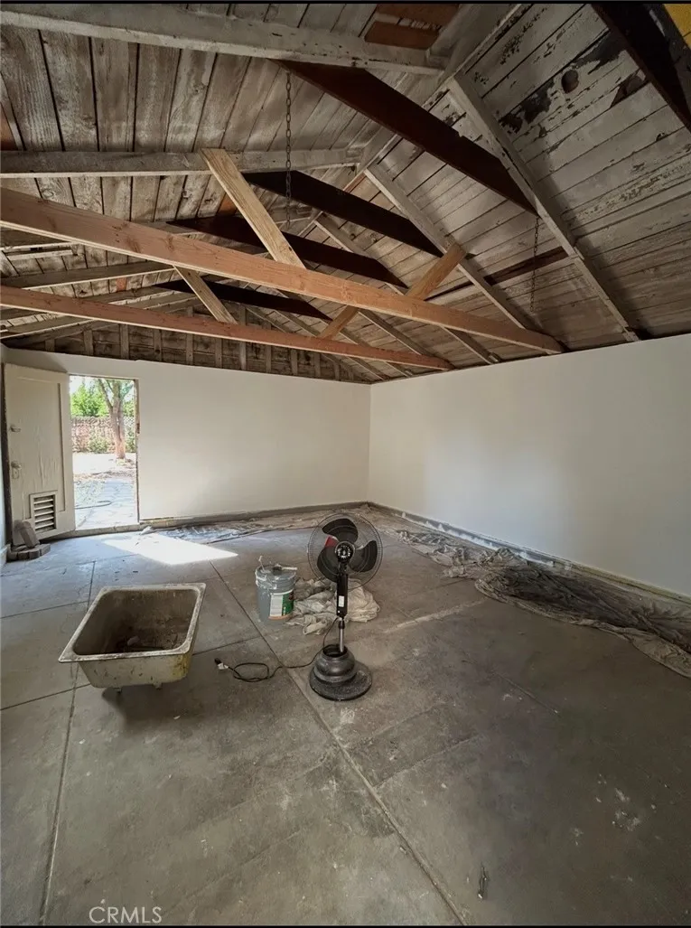 3045 Cedar Riverside, CA 92501