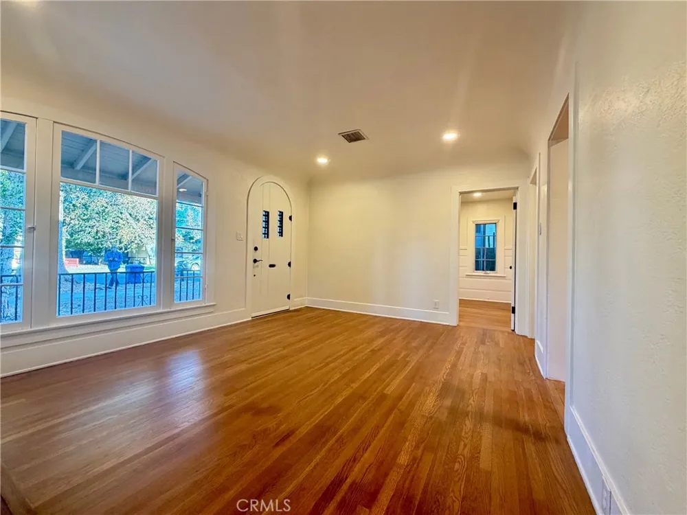 3045 Cedar Riverside, CA 92501