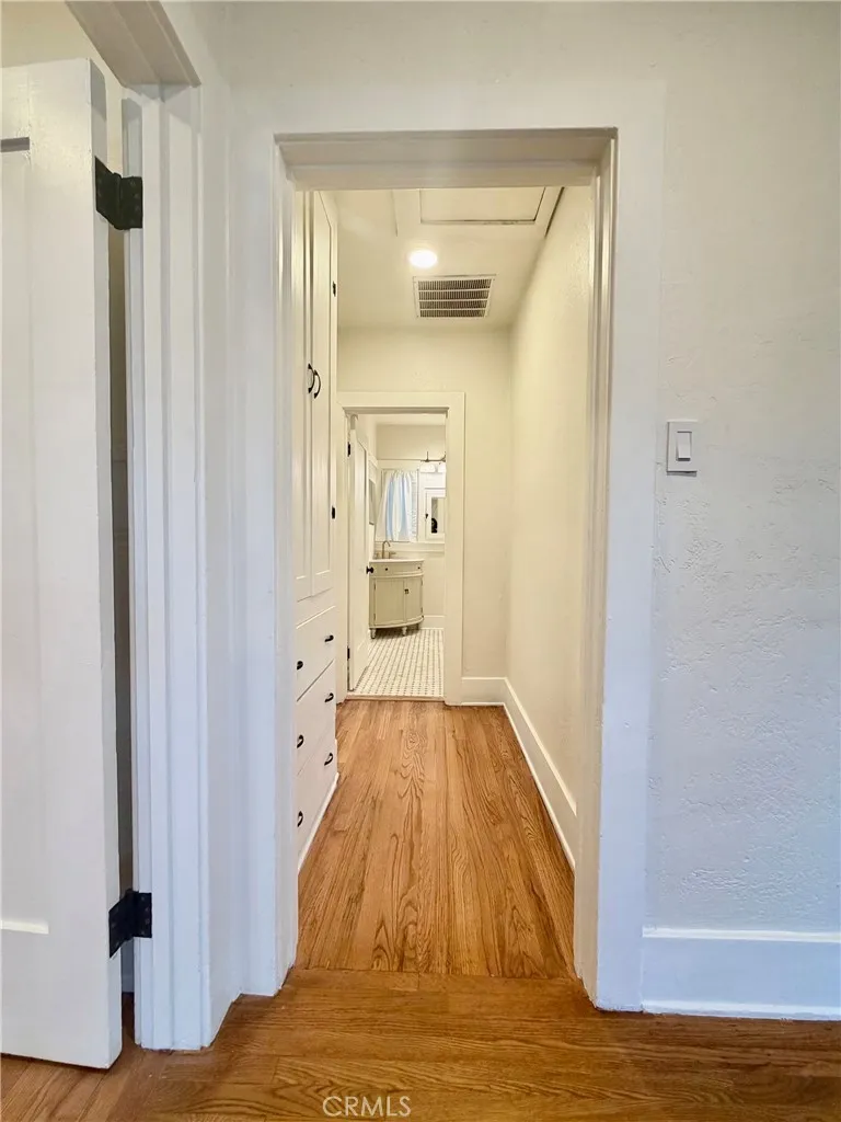 3045 Cedar Riverside, CA 92501