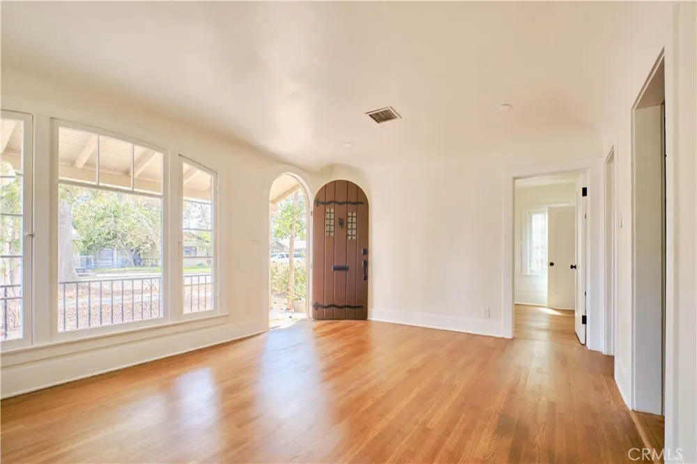 3045 Cedar Riverside, CA 92501