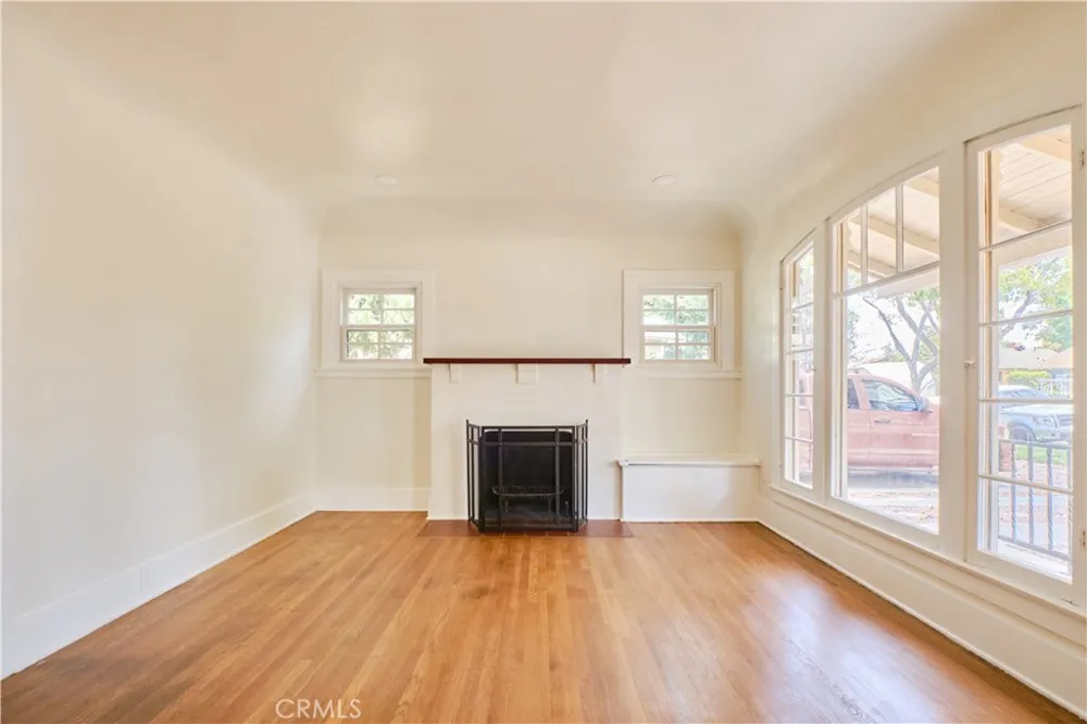 3045 Cedar Riverside, CA 92501